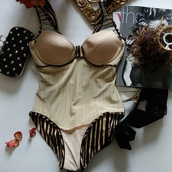 Sun Streak One Piece Leopard Print Bathing Suit - Picture 8 of 10
